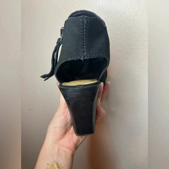 Dolce Vita Open Toed Suede Booties Size 8 Black Boots - Picture 3 of 10